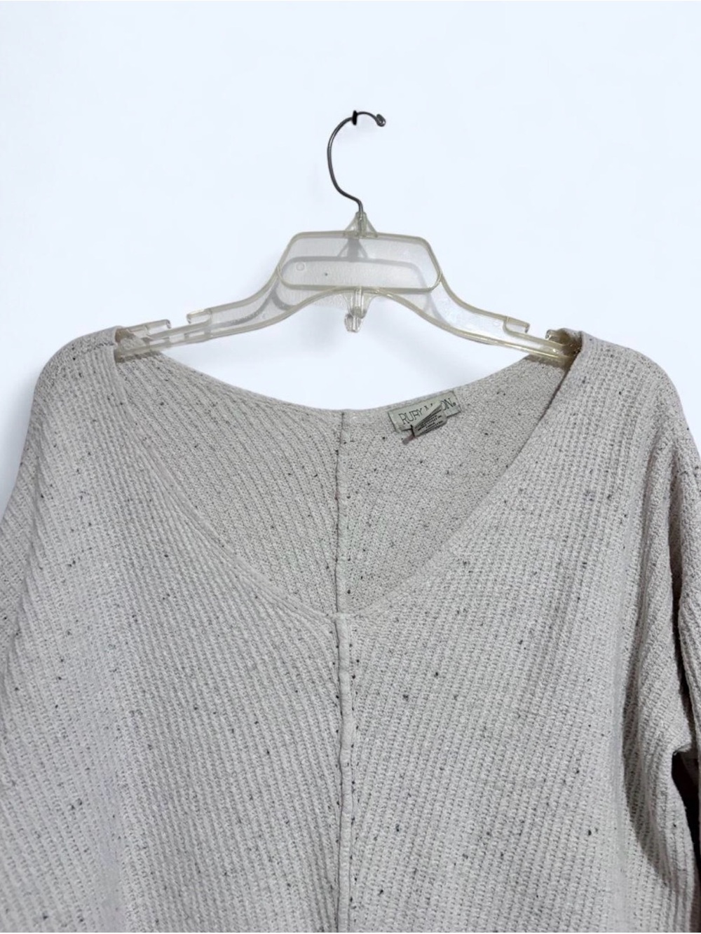 ruby moon Light Gray V-Neck Ribbed Knit Sweater - Picture 2 of 6